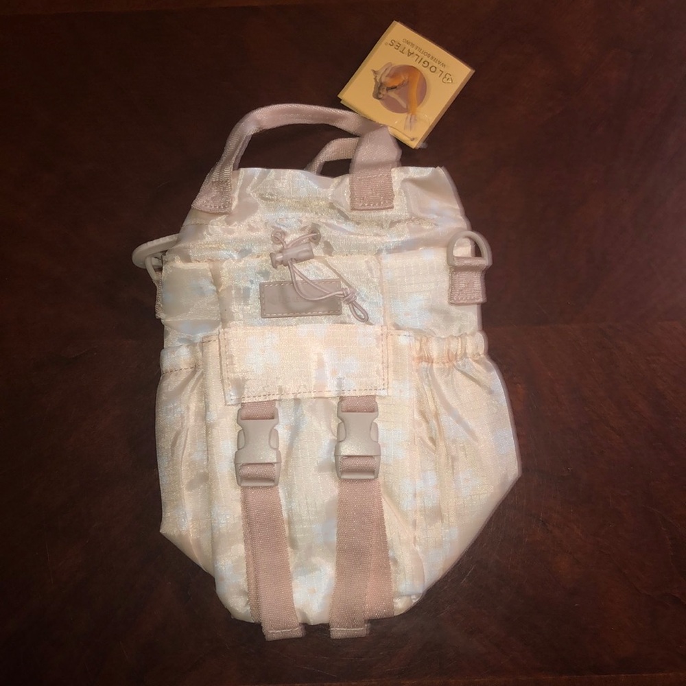Blogilates water sling bag - Picture 2 of 4